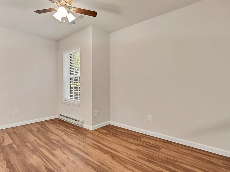 1112 Bertling St #10 — Photo 6