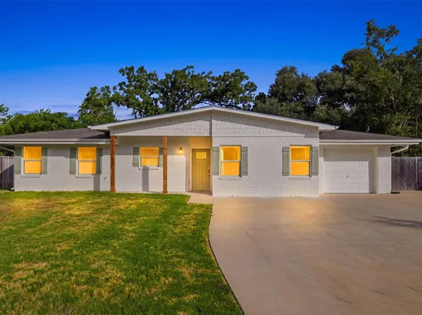 304 Dunn St, Bryan, TX 77801
