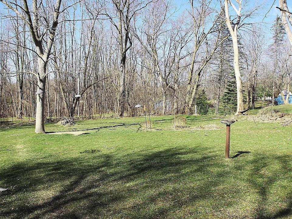 2nd image of 10702 W Freistadt Rd