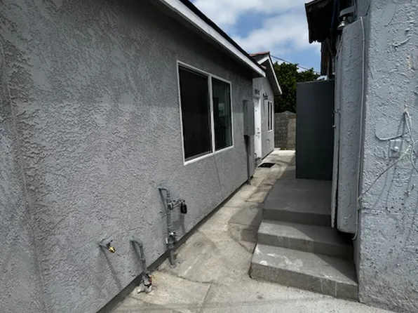 3851 S Van Ness Ave, Los Angeles, CA