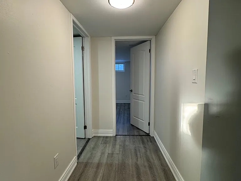 15 Pinecrest Dr #LOWER — Photo 12
