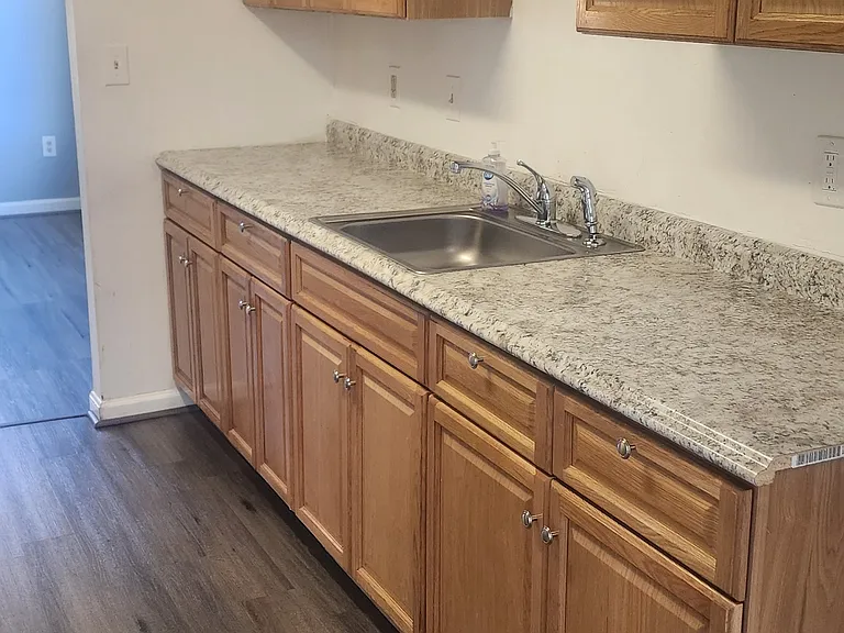 1634 Brooksquare Dr — Photo 9