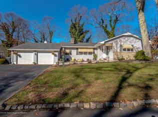 2 Green Hill Dr, Brick, NJ 08724