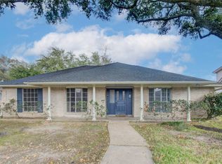12103 Manorgate Dr, Houston, TX 77031
