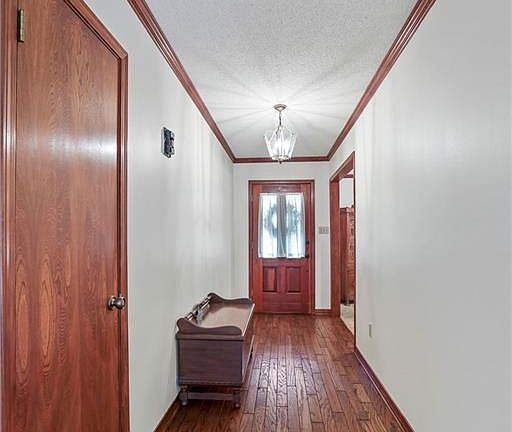 4th image of 105 Woodland Dr