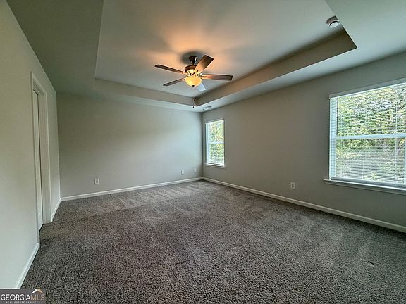 3rd image of 121 Quail Forest Cir