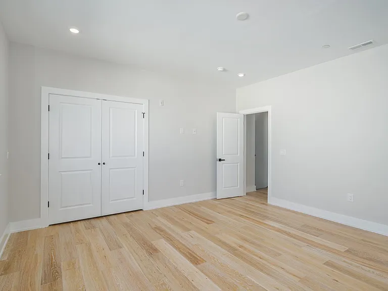 2731 W Jefferson St #4 — Photo 16