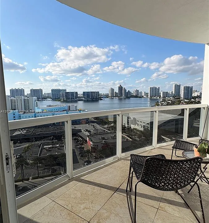18201 Collins Ave #1801A