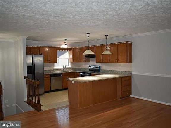 3rd image of 8087 Escalon Ave