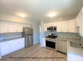 736 E Division St #1E, Lombard, IL 60148