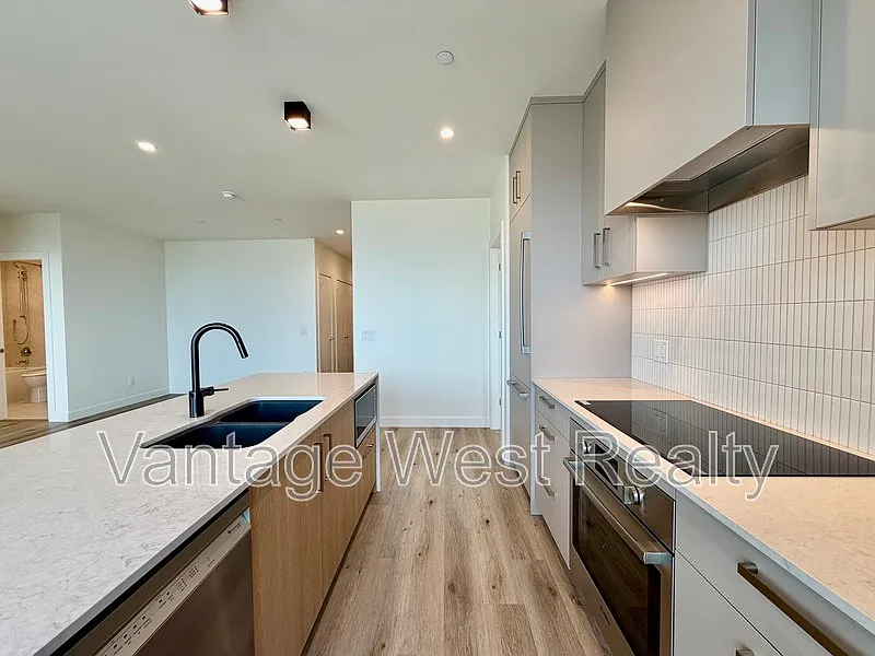 2 bed, 2.0 bath, 1115 sqft, $3,500 — Photo 3