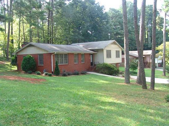 2nd image of 3393 Landrum Dr SE