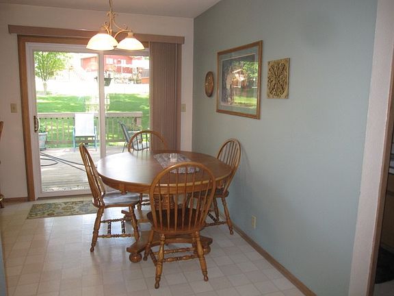 5th image of 2923 Valley High Dr