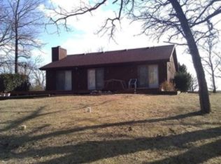 1400 Country Club Ln, Loda, IL 60948