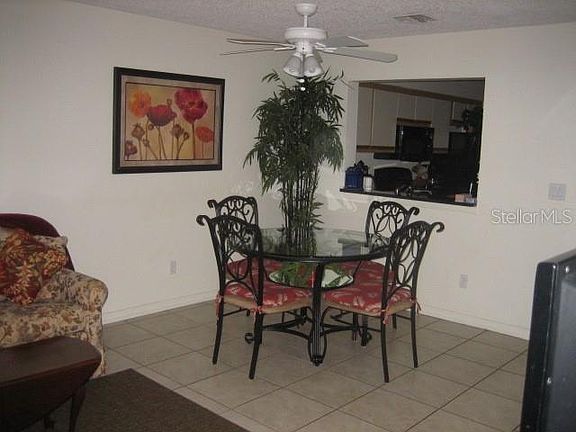 3rd image of 3010 Clubview Dr #2