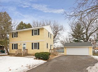 148 105th Ave NE, Blaine, MN 55434