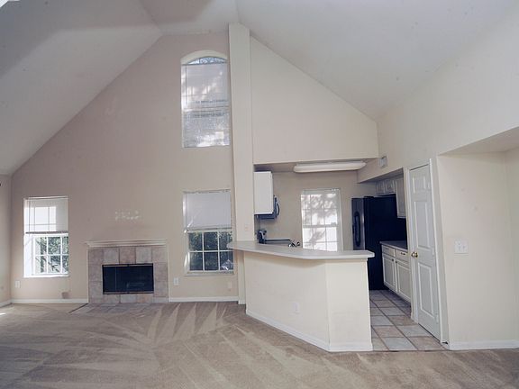 3rd image of 13703 N Richmond Park Dr #2308