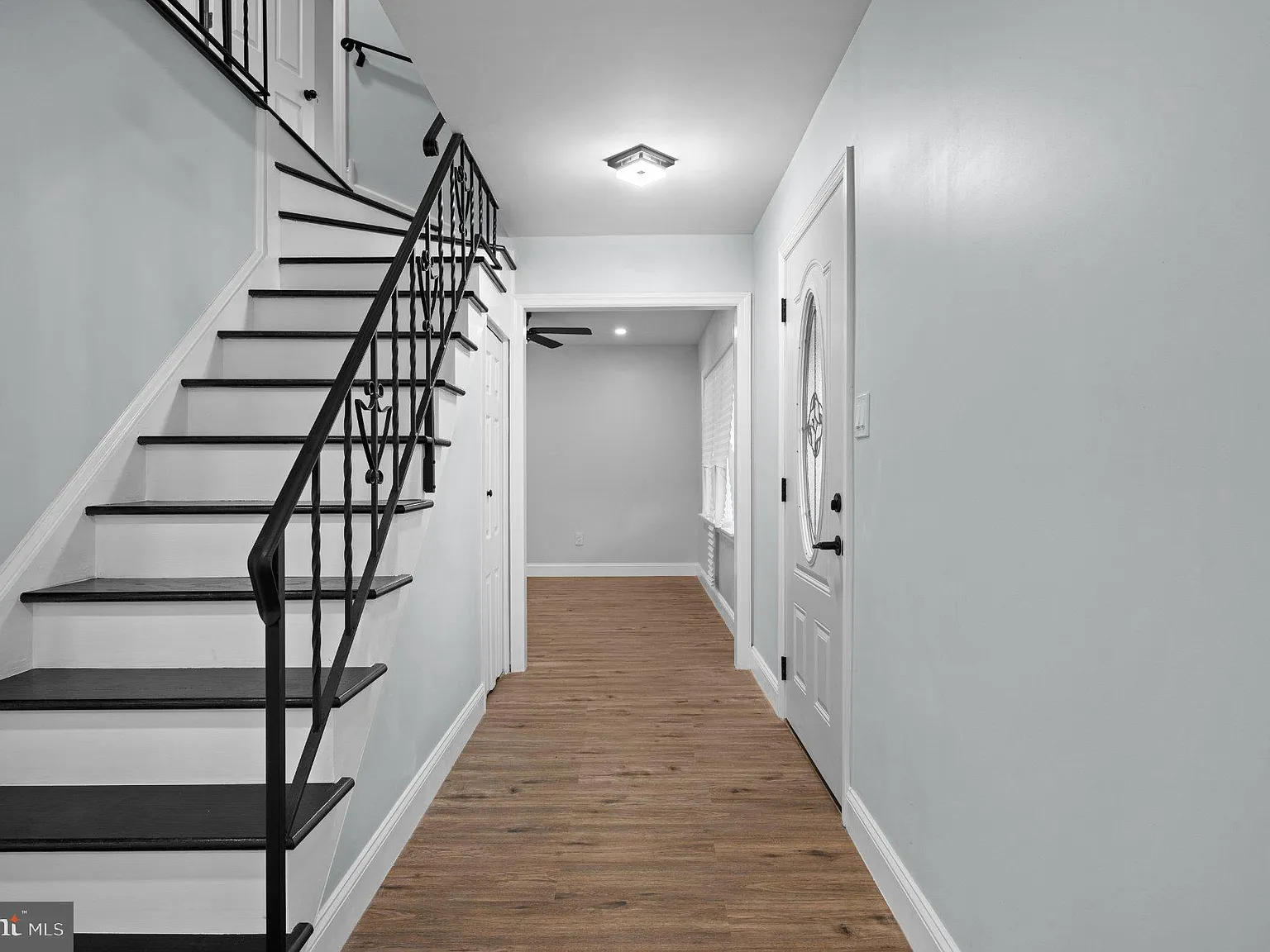 3 bed, 2.5 bath, 1727 sqft, $3,500 — Photo 4