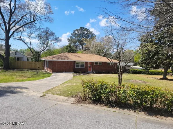 1664 Randall Rd, Macon, GA 31206