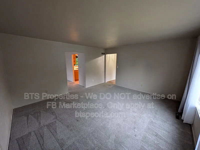 3 bed, 2.0 bath, 1468 sqft, $1,700 — Photo 4