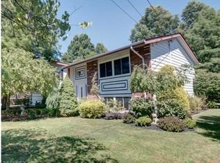 2647 Alan Dr, Willoughby Hills, OH 44092