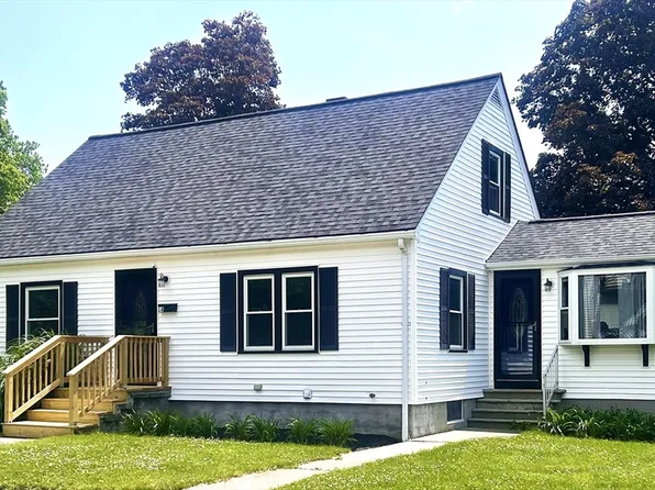 18 Greystone Ave, Webster, MA 01570