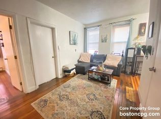 35 Charter St APT 3, Boston, MA 02113