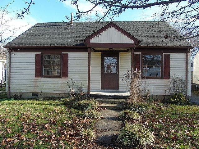 1st image of 241 Elmwood Dr