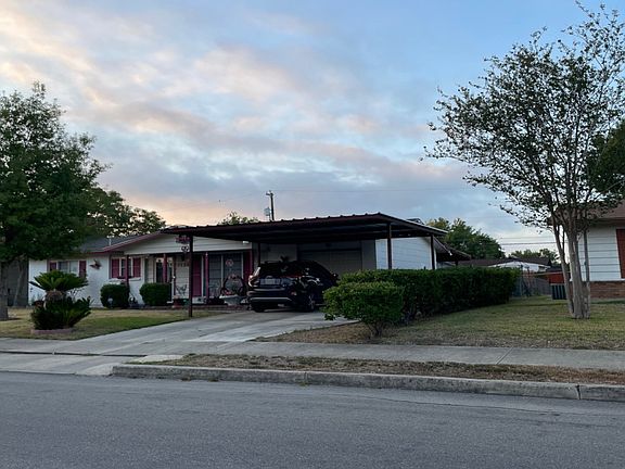 2nd image of 7130 Cloverfield Ln