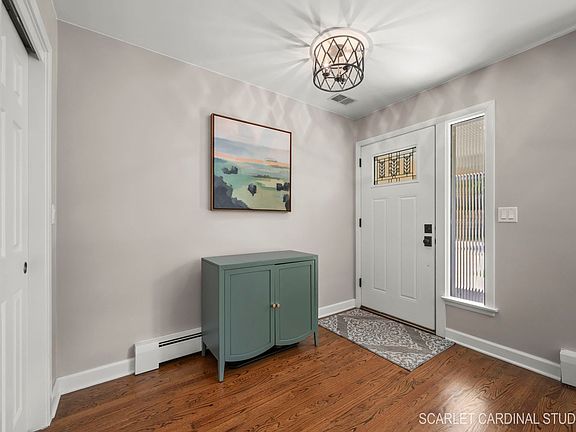 3rd image of 120 S Gibbons Ave