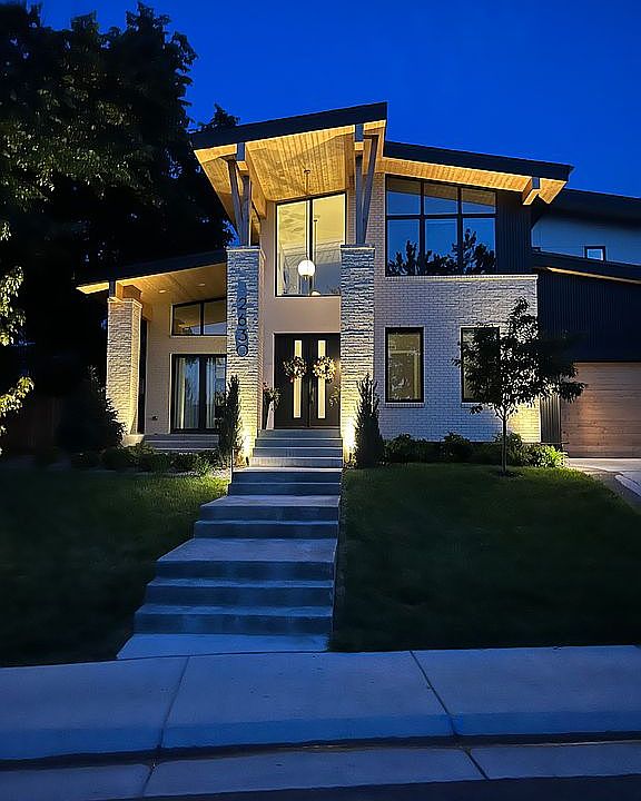 2nd image of 2630 S Garfield Way