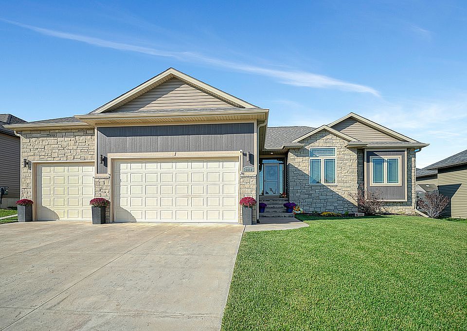 1st image of 3010 Whispering Wind Blvd