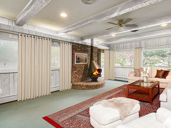4th image of 73 Fernwood Ave