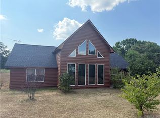 1186 County Road 1780, London, AR 72847