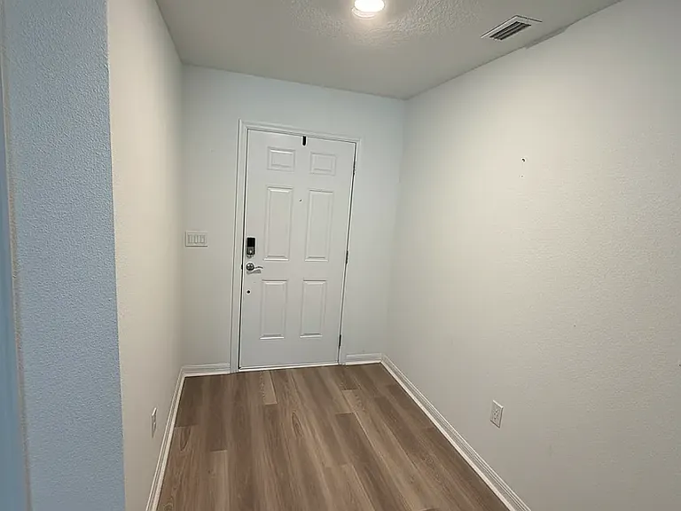5442 Bullseye Cir — Photo 8