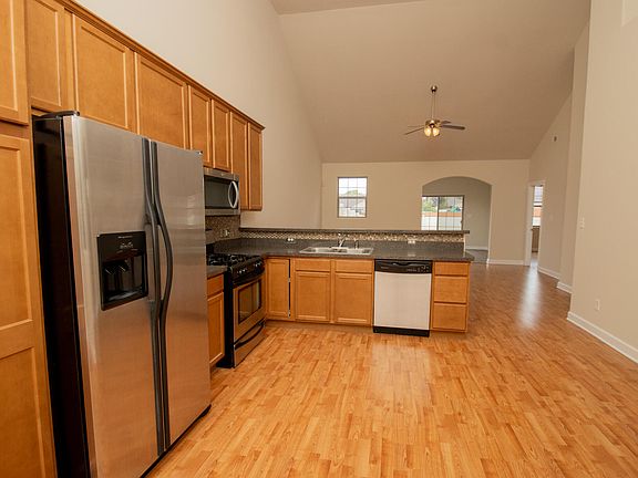 4th image of 5606 Mississippi St