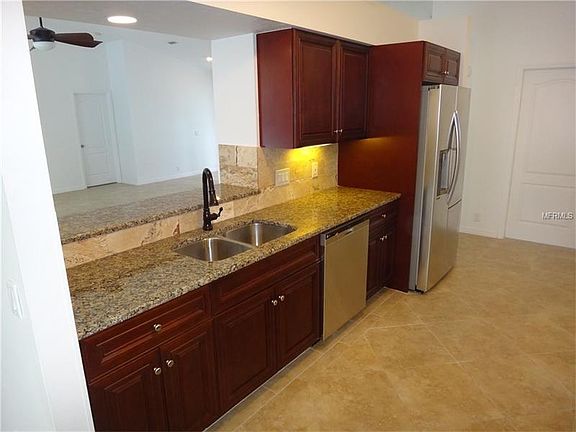 4th image of 431 Lake Of The Woods Dr