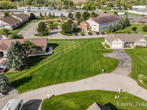 243 W Gardner St NW, Sparta, MI 49345