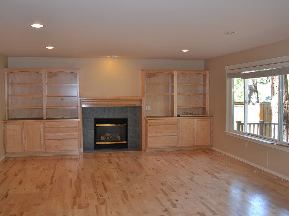 Freshly painted greatroom