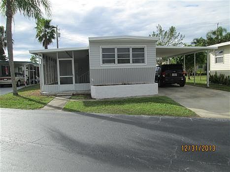 1st image of 69 Shoreland Dr
