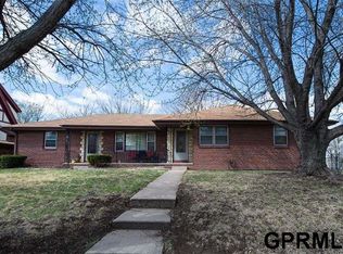 3302 S 32nd Ave, Omaha, NE 68105