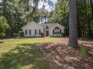 266 Winthrop Dr, Sharpsburg, GA 30277