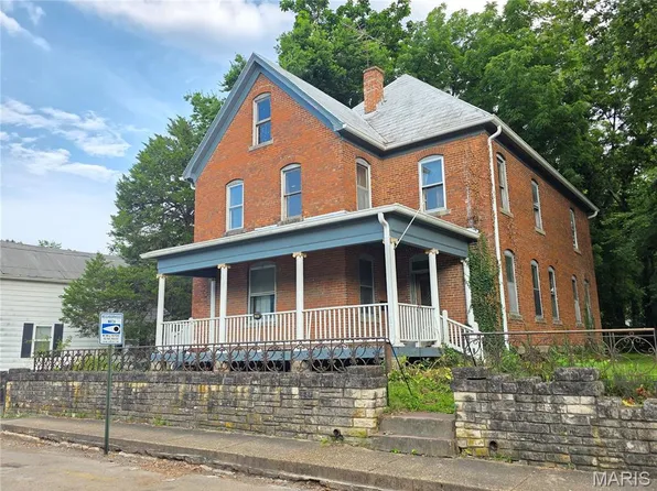 290 La Haye St, Ste Genevieve, MO 63670