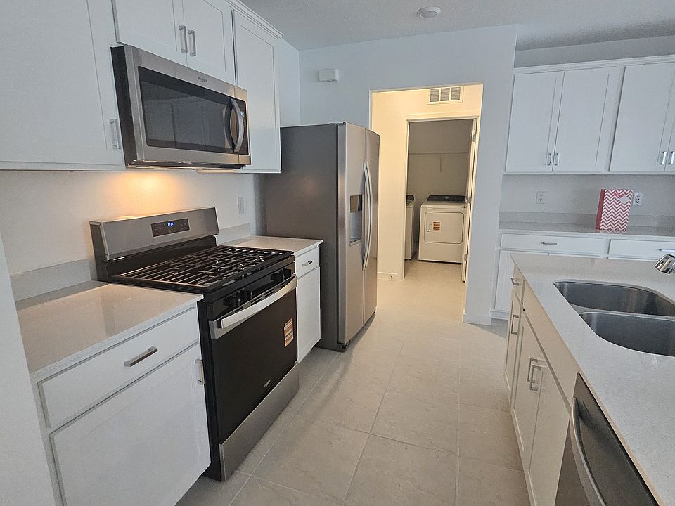 Gourmet Kitchen