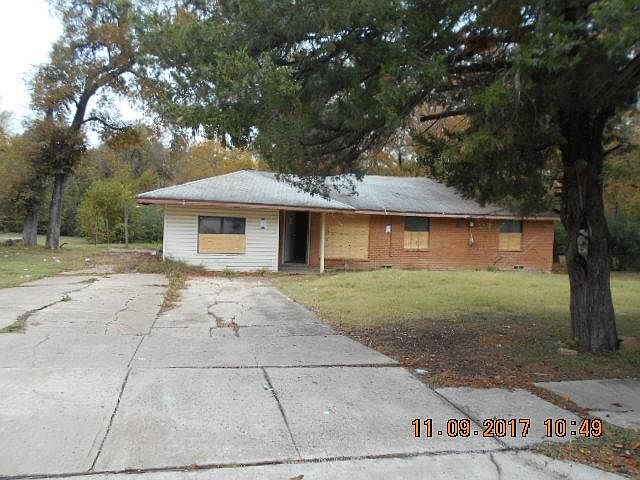 1st image of 2841 Seaton Dr