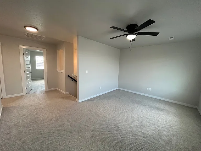 1209 W Davenport St — Photo 15