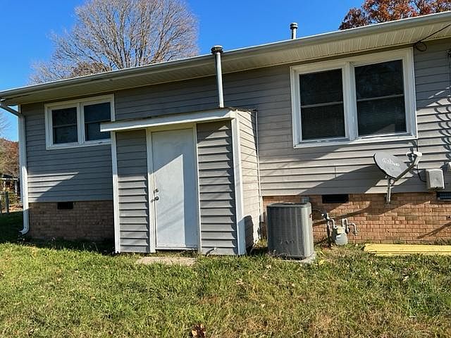1st image of 4020 Menfreya Ct