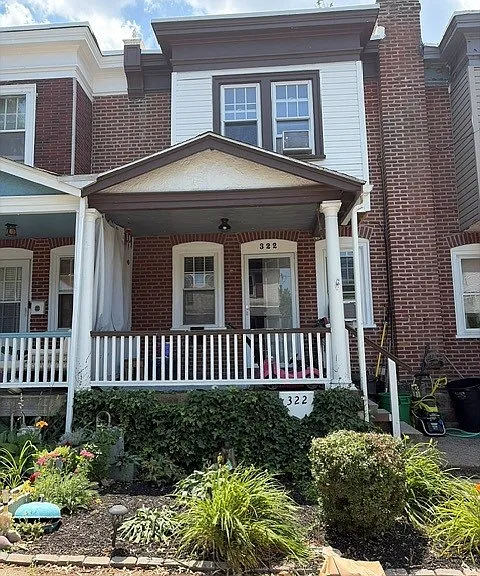 322 E Front St — Photo 1