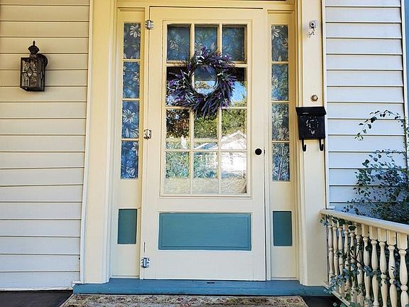 3rd image of 625 W Gray St