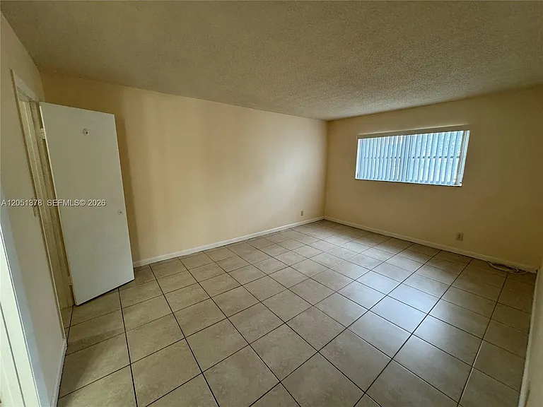6505 Winfield Blvd #B-2 — Photo 4
